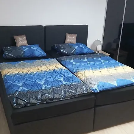 Sandra Apartment Hockenheim